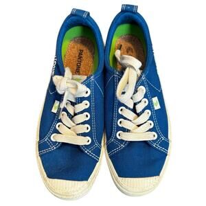 Cariuma x Pantone Blue Canvas Sneakers Low Top Lace Up Eco Shoes Women’s 5.5